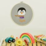 bestickter Rahmen – Pinguin