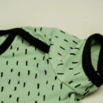kurzarm Shirt – Striche – meeresgrün